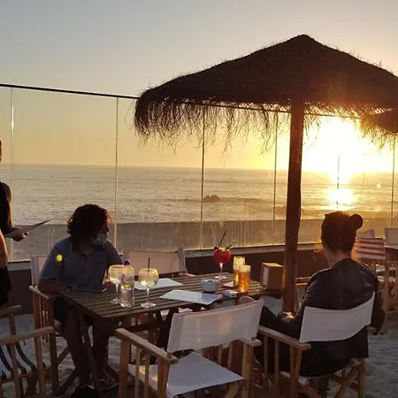 Estela Surf Camp & Surf School Hostel *