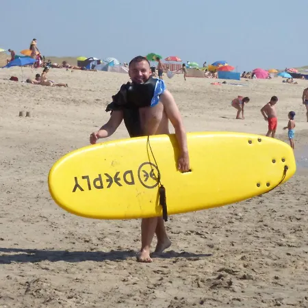 Hostel Estela Surf Camp & Surf School