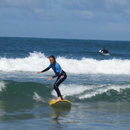 Estela Surf Camp & Surf School Hostel *