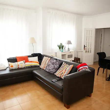 Estela Surf Camp & Surf School Hostel Povoa de Varzim