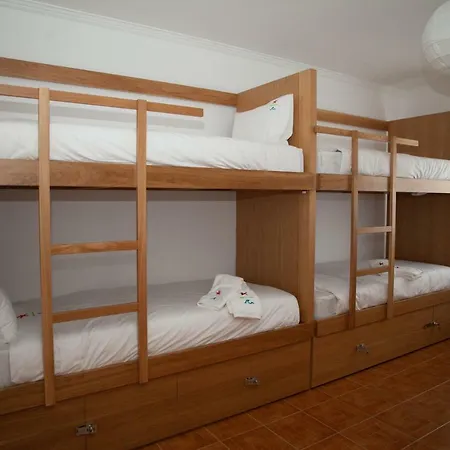 Hostel Estela Surf Camp & Surf School *