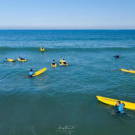 Estela Surf Camp & Surf School * Póvoa de Varzim
