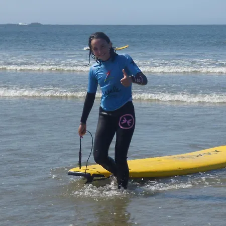 Estela Surf Camp & Surf School * Póvoa de Varzim